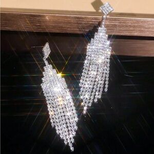 Elegant Silver Dangle Crystal Chandelier Shiny Sparkling Chandelier Earrings